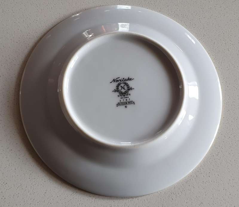 NORITAKE BLOSSOM MIST plate as per photos