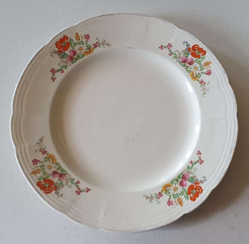 Alfred Meakin plate - England as per photos