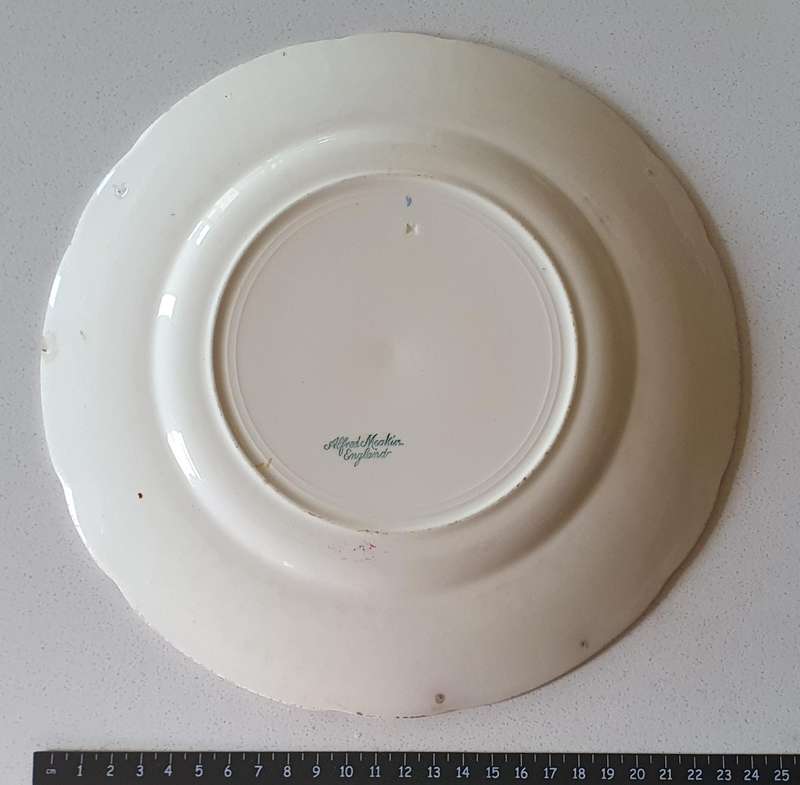 Alfred Meakin plate - England as per photos