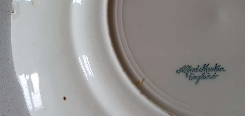 Alfred Meakin plate - England as per photos