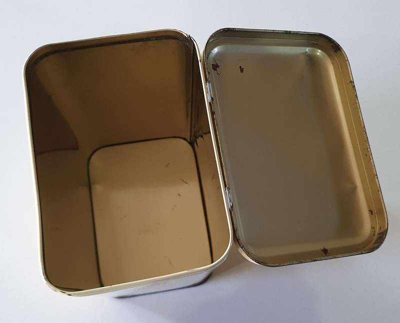 SELATI tin as per photos