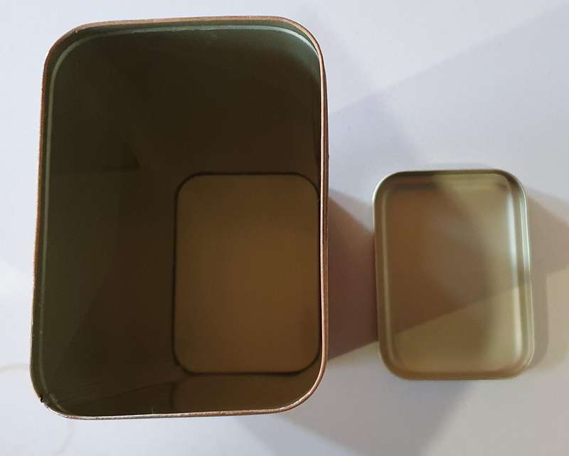 WONDER BAKE tin as per photo.