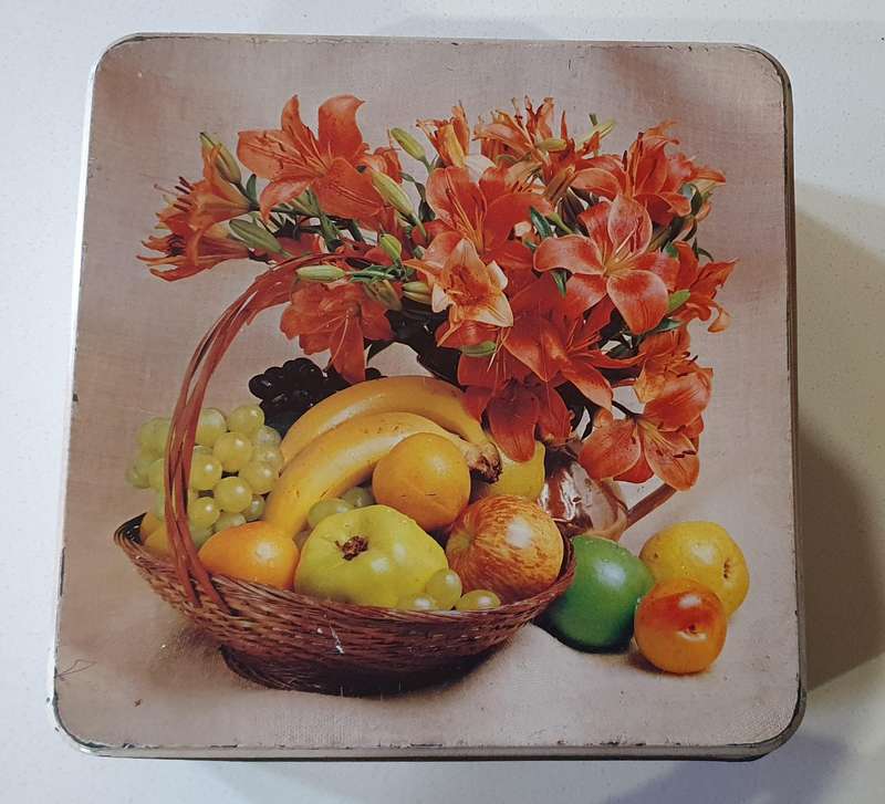 BAUMANN"S biscuits tin as per photo.