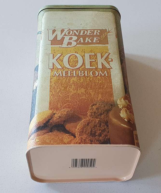 WONDER BAKE tin as per photo.