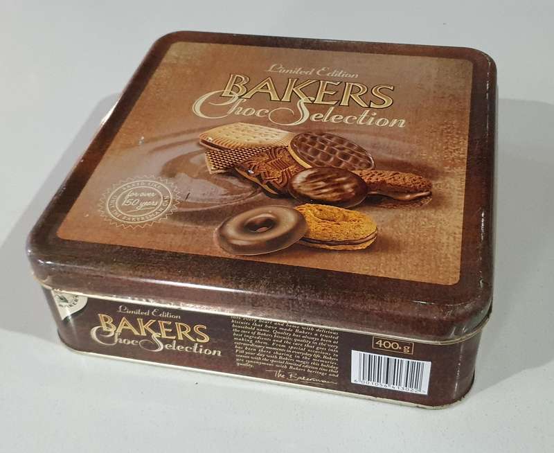 BAKERS tin as per photos