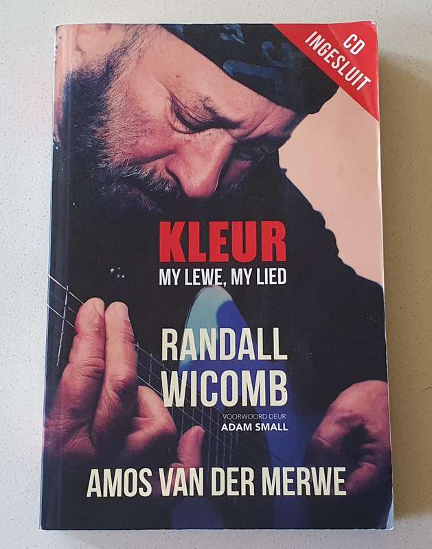 KLEUR my lewe, my lied - RANDALL WICOMB by Amos van der Merwe - soft cover book CD included