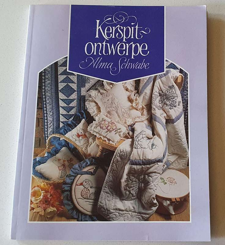 KERSPIT ontwerpe by Alma Schwabe - soft cover book