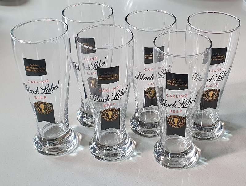 Set of 6 x 300ml CARLING BLACK LABEL BEER GLASSES as per photos