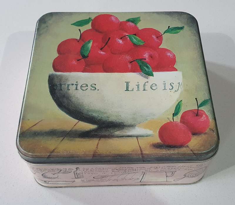 Cherry tin as per photo