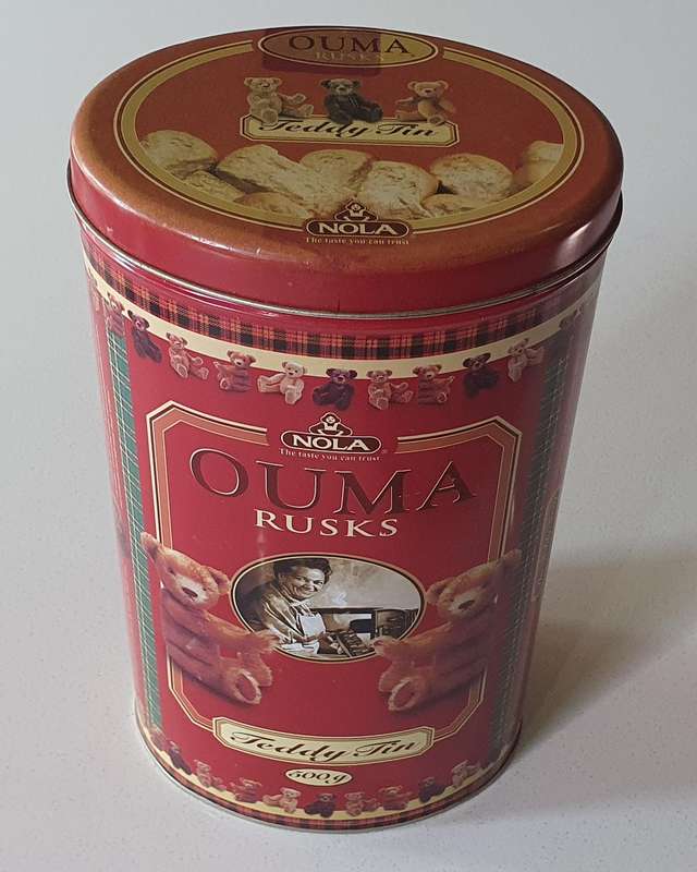 OUMA RUSKS teddy tin as per photo