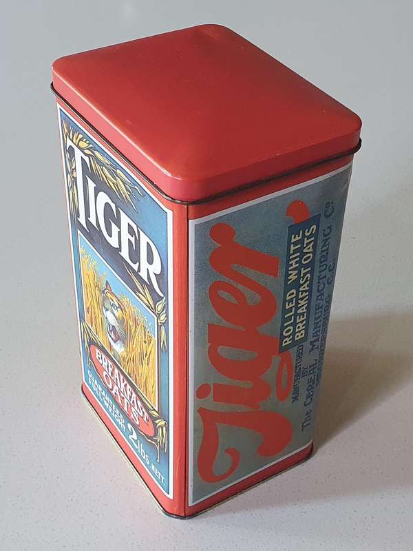 TIGER breakfast oats 2lb tin as per photo