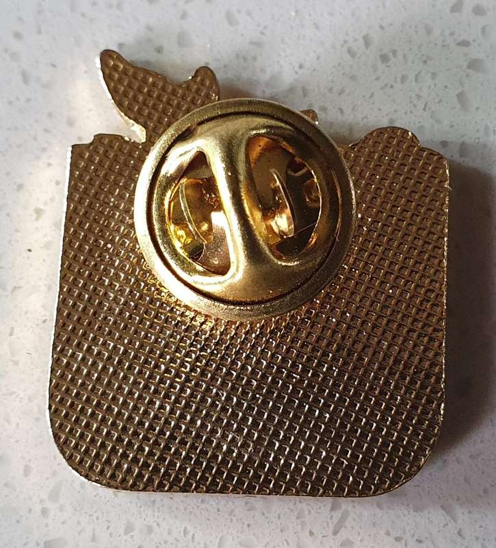 ALASKA TRAVELING PIN as per photo