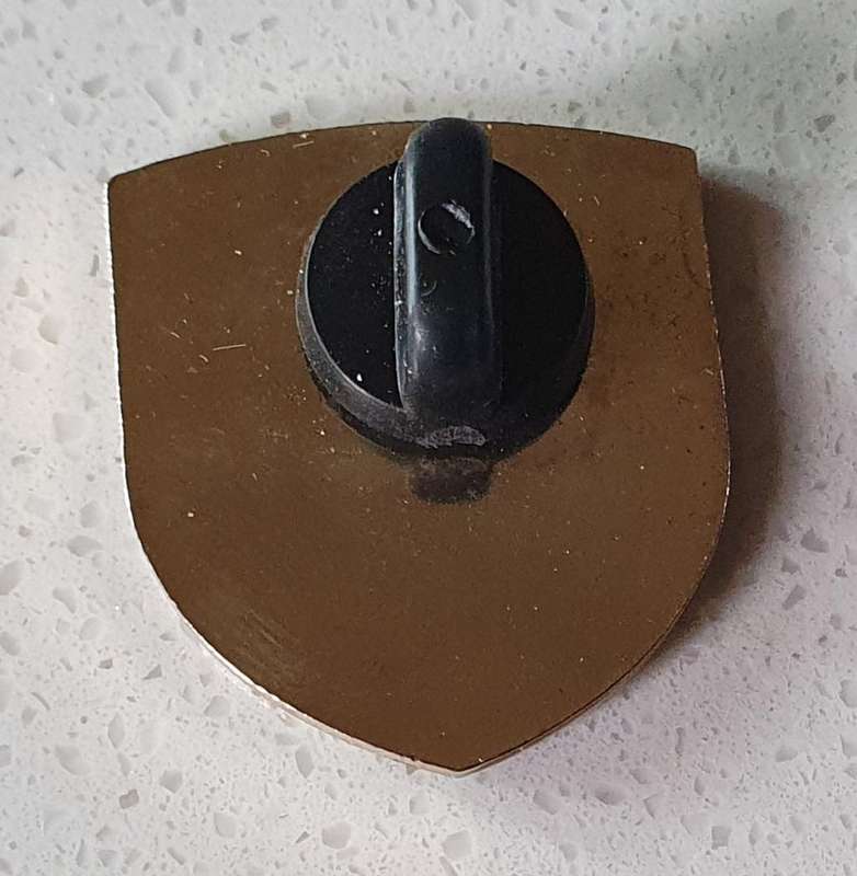 MUNCHEN TRAVELING PIN as per photo
