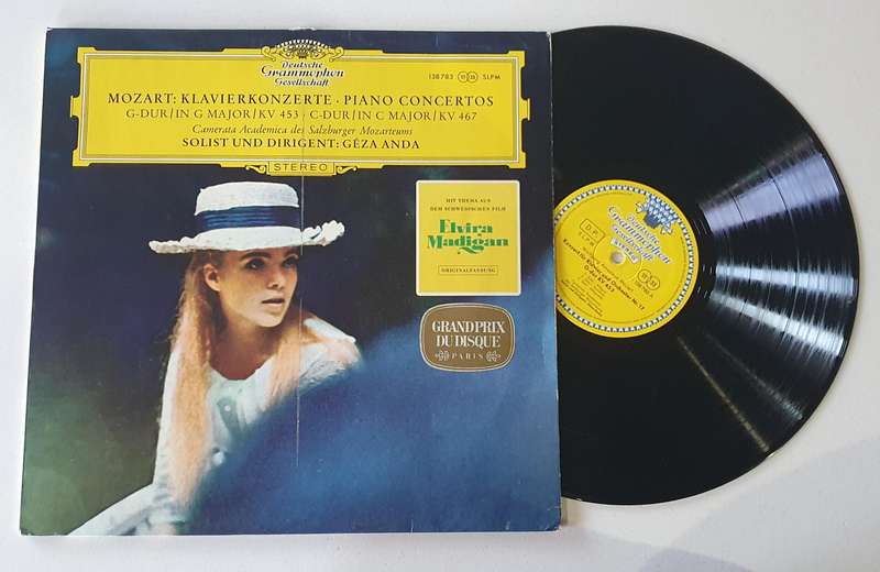 MOZART piano concertos - vintage vinyl LP as per photo