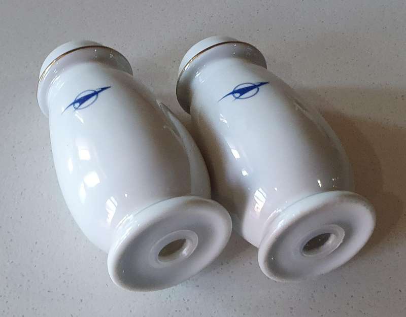 SAR salt and peper set as per photo