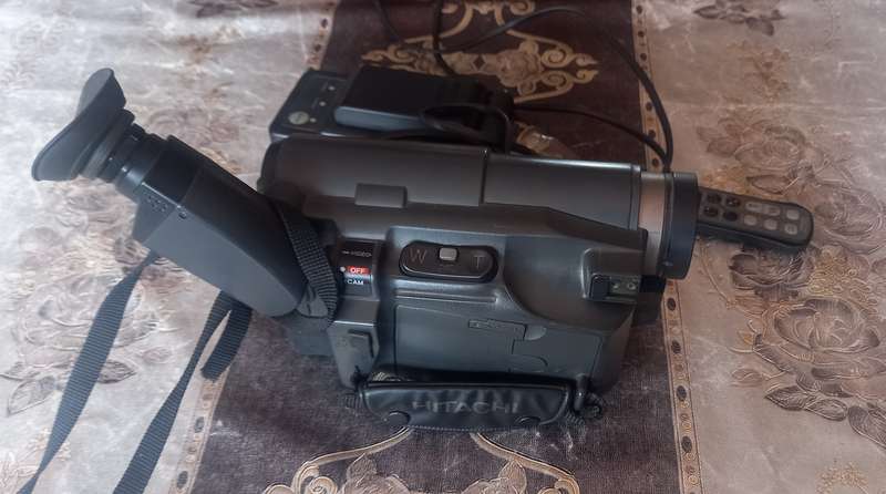 Vintage Hitachi Camera (1996)