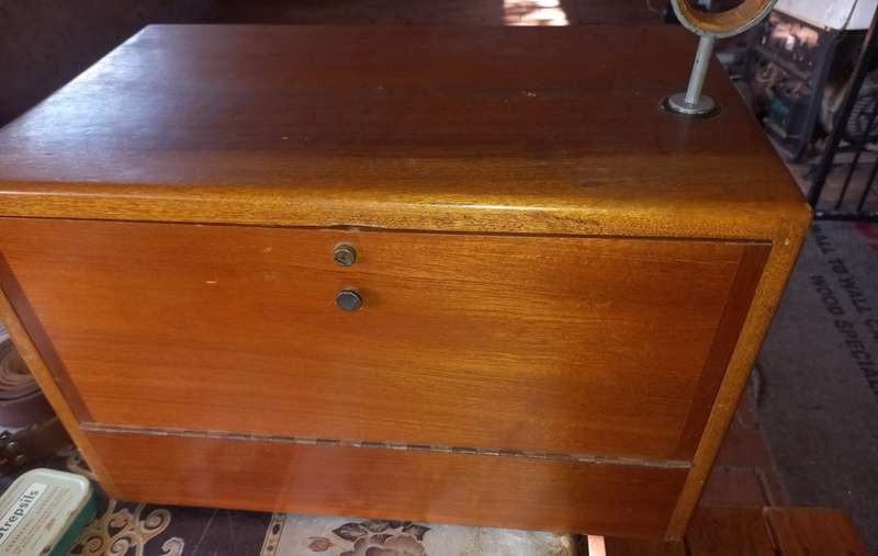 Wooden (teak) shooting box