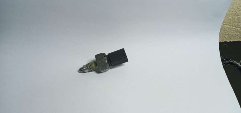 2006 Golf and Jetta reverse light switch