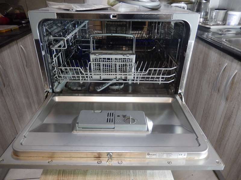 SWAN SDW6S 6 PLACE COUNTERTOP DISHWASHER