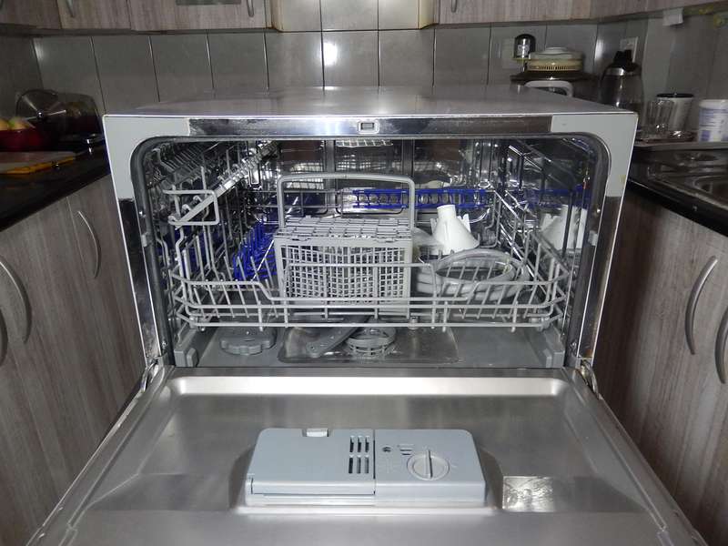 SWAN SDW6S 6 PLACE COUNTERTOP DISHWASHER