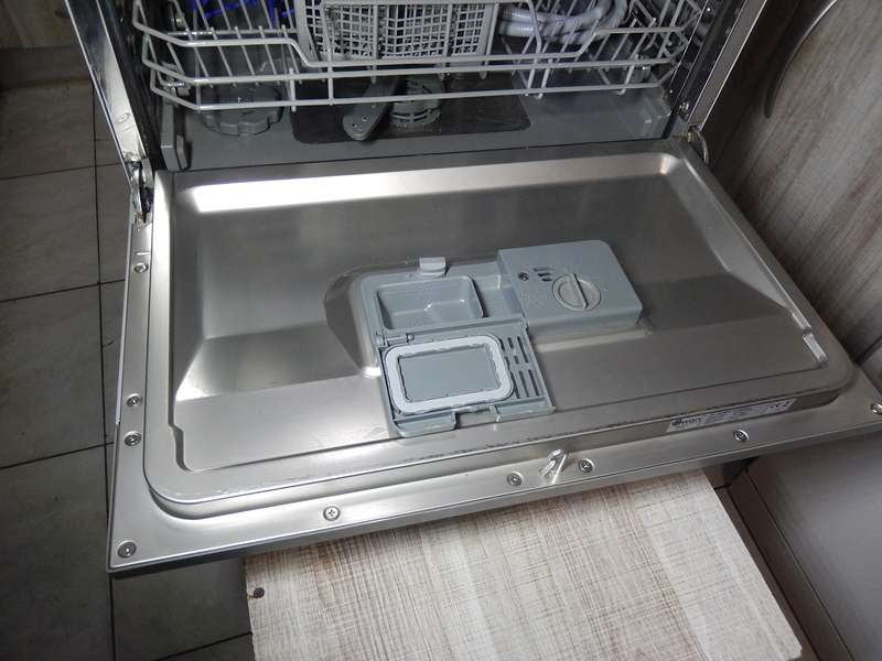 SWAN SDW6S 6 PLACE COUNTERTOP DISHWASHER