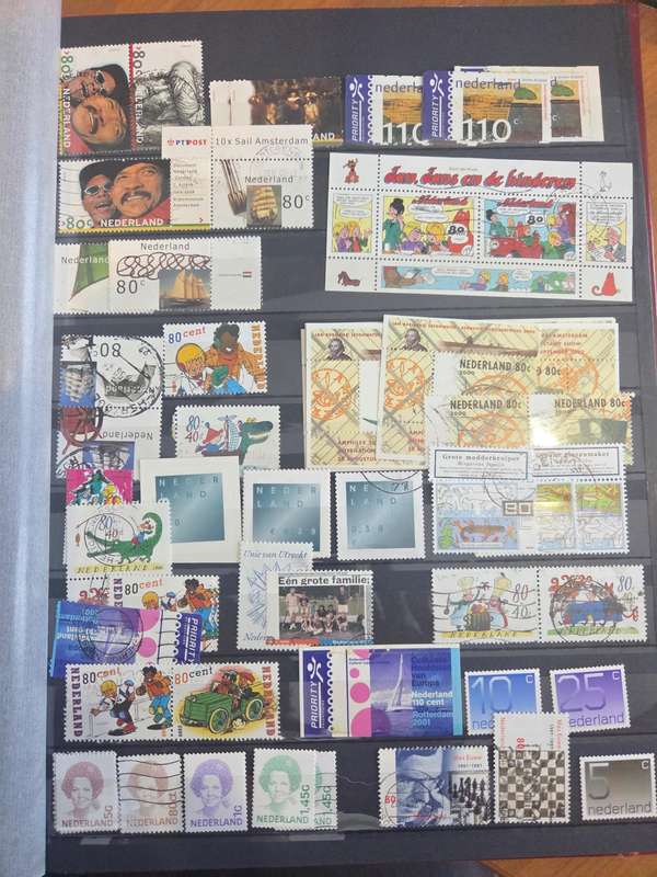 Netherlands Collection in 2 large stock books 2000 fine used