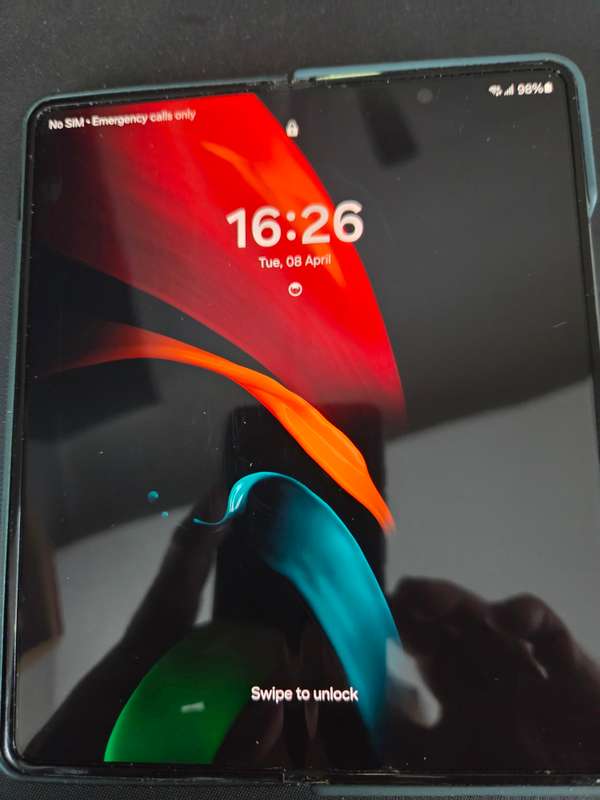 Samsung Z4 Fold with watch, both fine condition with origonal box