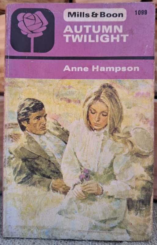 Mills and Boon - Autumn twilight (1976)