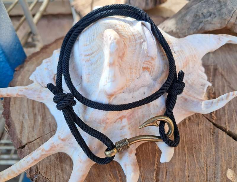 Metal Fishhook Cord Bracelet - Adjustable Black
