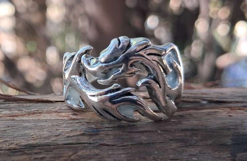 Adjustable Glowing Dragon Wrap Ring