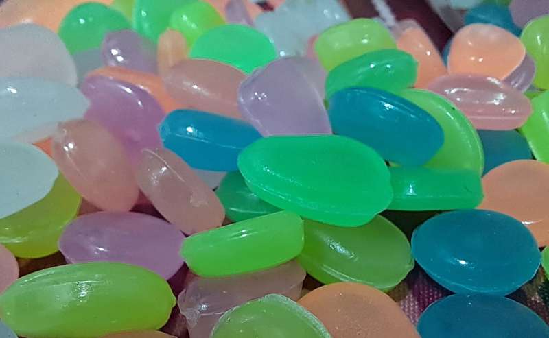 Glow in the Dark Pebbles 50pcs