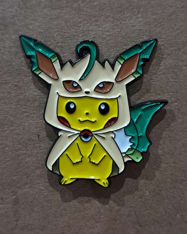 Enamel Metal Pin Badge Pokemon Eeveelution Pikachu - Leafeon