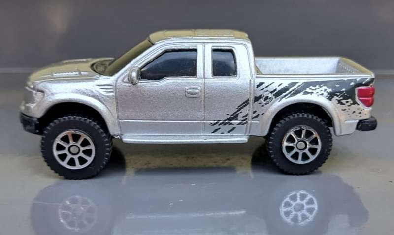 Maisto 1:64 Ford F150 SVT Raptor NO BOX
