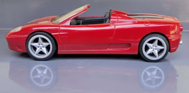 Shell V-Power 1: 38 Ferrari 360 Spider Pullback - Loose