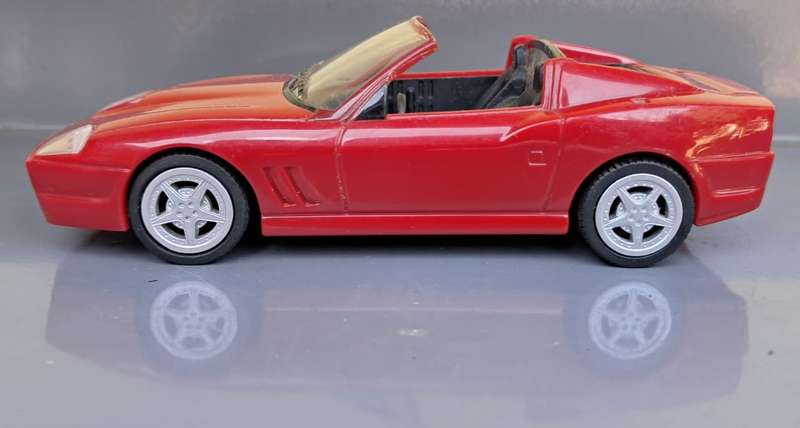 Shell V-Power 1:38 Ferrari Superamerica Pullback - Loose