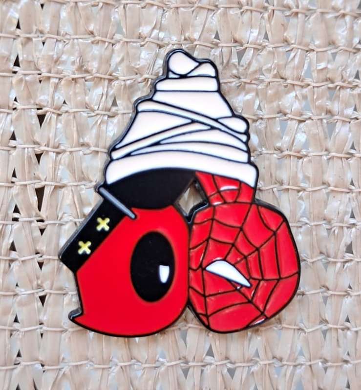 Enamel Metal Pin Badge Deadpool and Spiderman