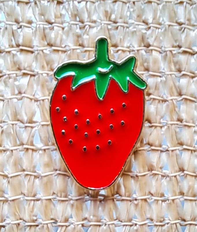 Enamel Metal Pin Badge Strawberry
