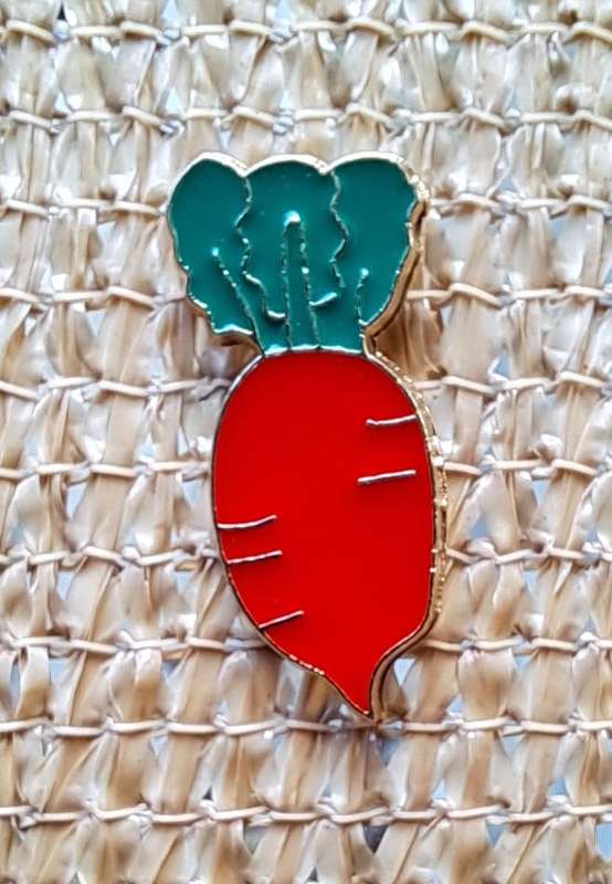 Enamel Metal Pin Badge Radish