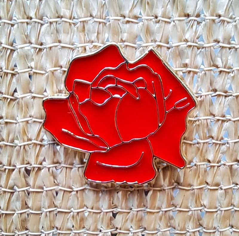 Enamel Metal Pin Badge Red Rose