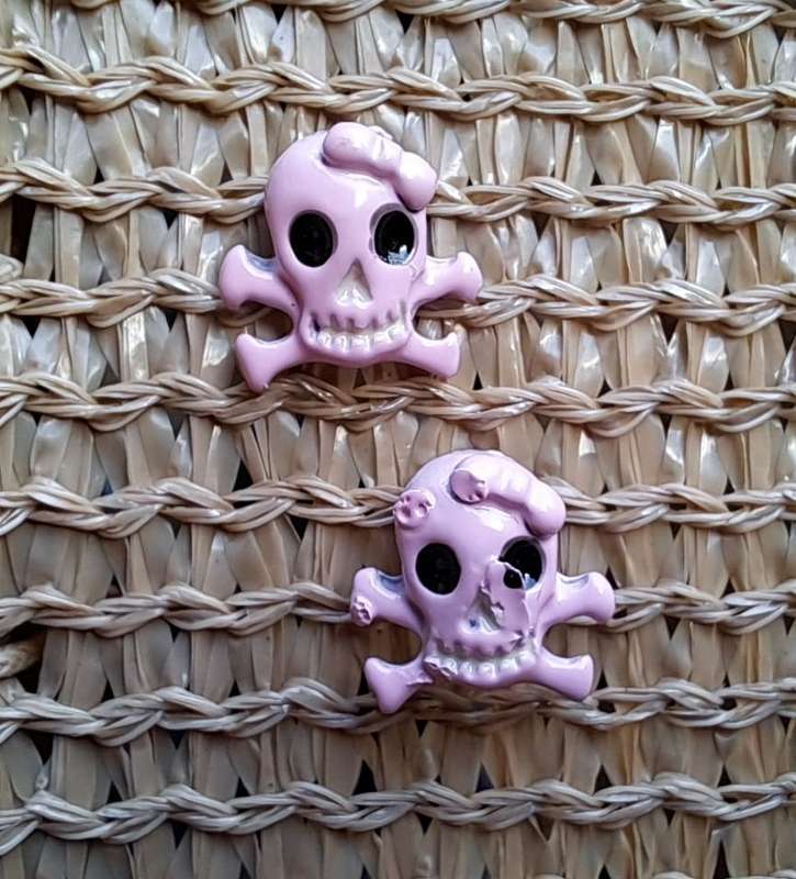 Colourful Metal Skull Stud Earrings - Soft Pink *Factory Flaw