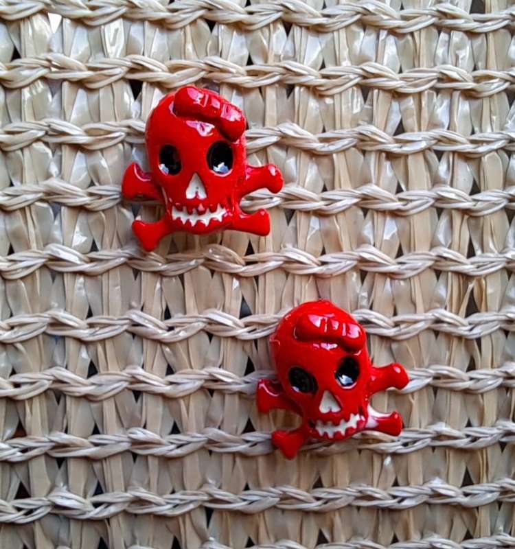 Colourful Metal Skull Stud Earrings - Red