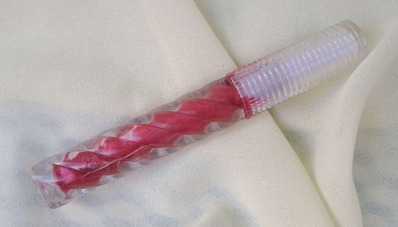 CLEARANCE Lip Gloss Bundle - Han Ling Neon Lipgloss, free metallic Red lipgloss