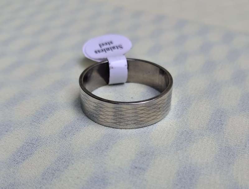 Silver Stainless Steel Ring Size 21 Diamond Pattern