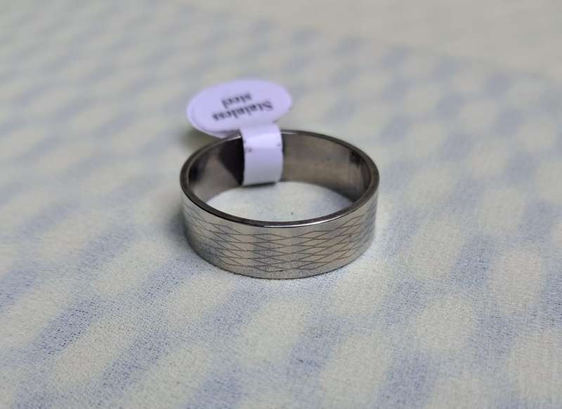 Silver Stainless Steel Ring Size 21 Diamond Pattern