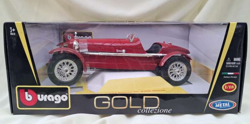 Bburago Gold Collezione 1:18 Alfa Romeo 8C 2300 Monza