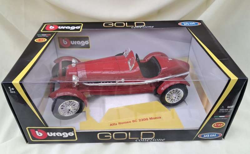 Bburago Gold Collezione 1:18 Alfa Romeo 8C 2300 Monza