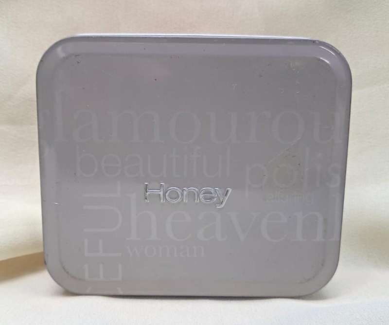 Collectible Tin - Honey Sandy Cream and Metallic Dark Brown