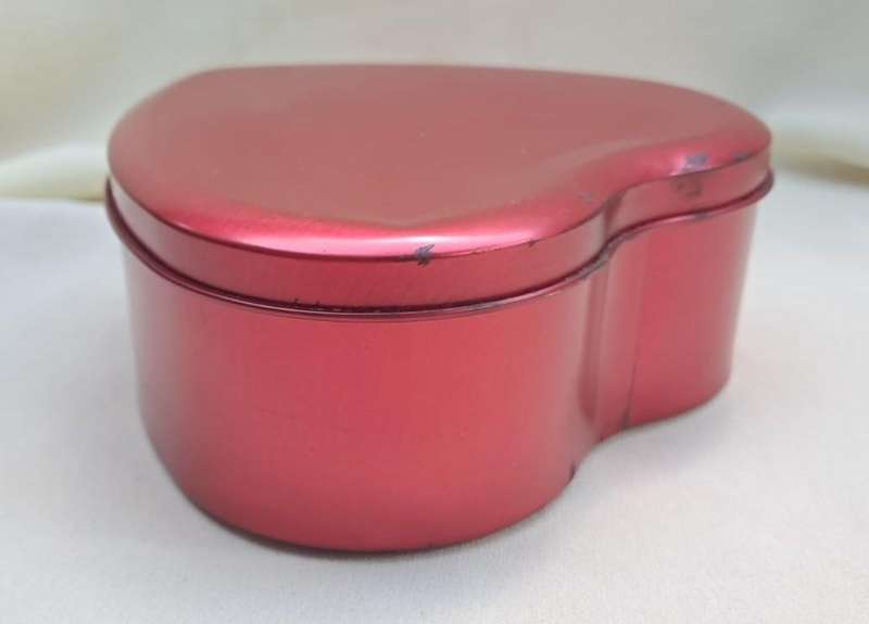 Collectible Tin - Red Heart