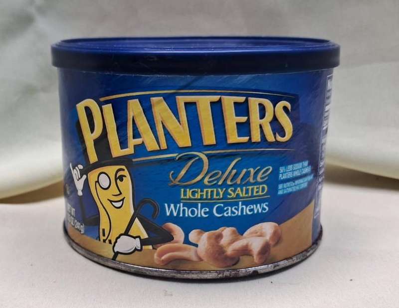 Collectible Tin - Planters Deluxe Lightly Salted Cashews