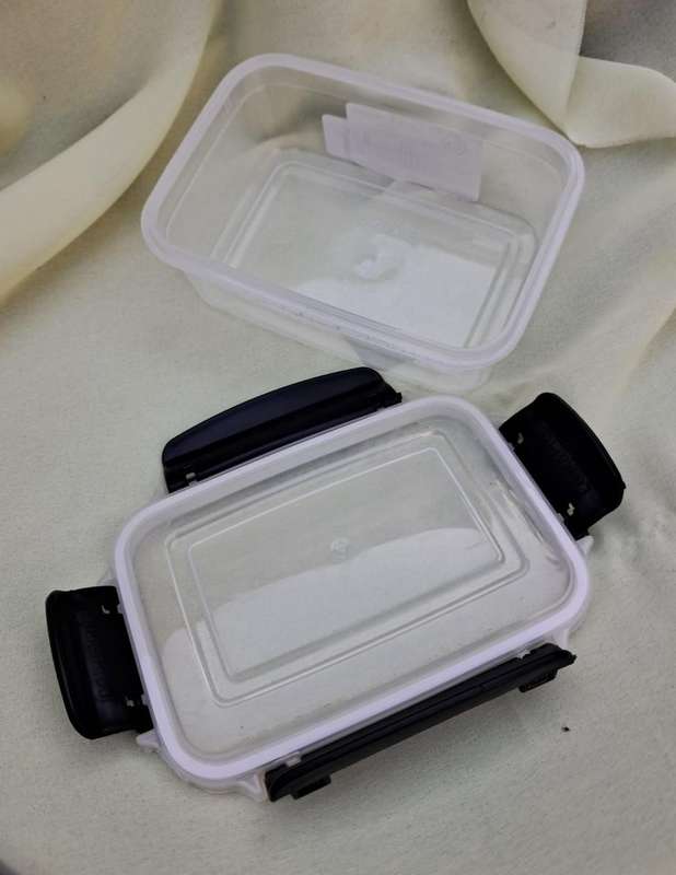 Goldex Clip Lock Container - Leakproof Black 0.5 Litre